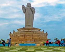 People can witness the monolithic statue of Gautama Buddha. It is the tallest statue in the world which is made with one single piece of rock standing